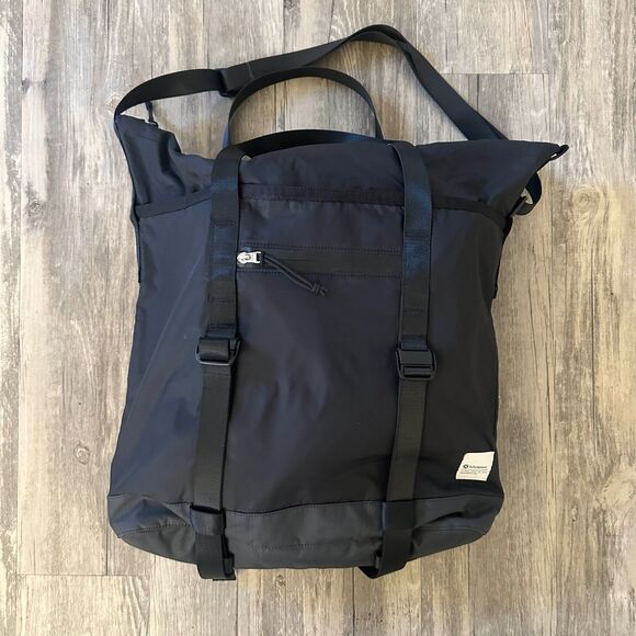 Lululemon Black Patch Logo Tote Bag 25L - Picture 1 of 12